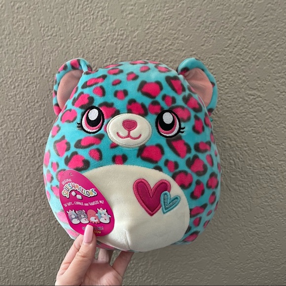 Squishmallows Other - NWT 8” Chelsea the Cheetah Squishmallow